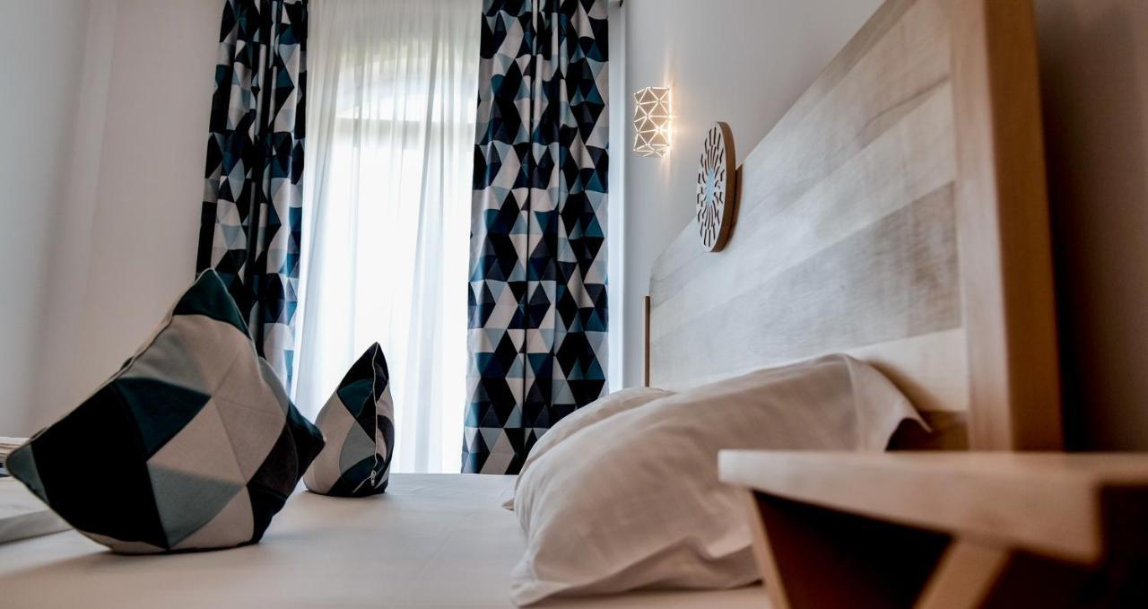 Conacul Olarilor Bed & Breakfast Baia de Fier Bagian luar foto