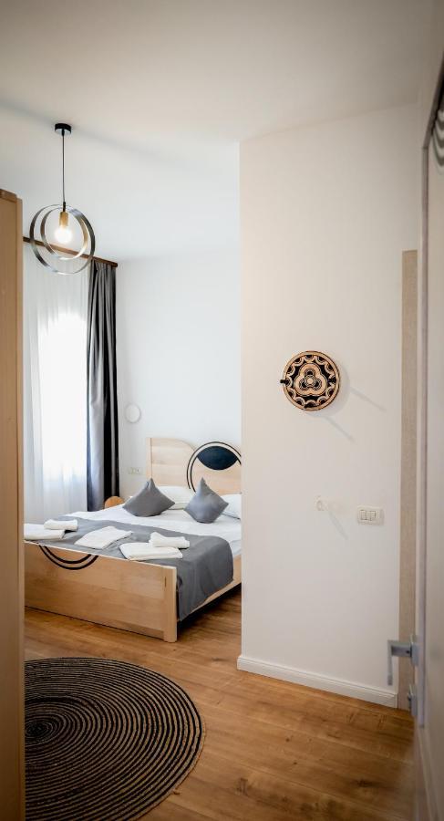 Conacul Olarilor Bed & Breakfast Baia de Fier Bagian luar foto