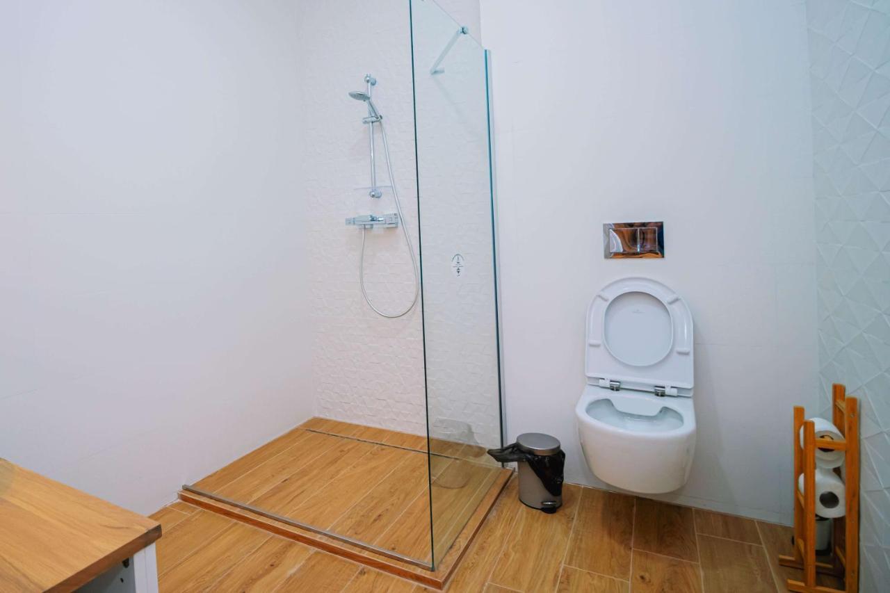 Conacul Olarilor Bed & Breakfast Baia de Fier Bagian luar foto