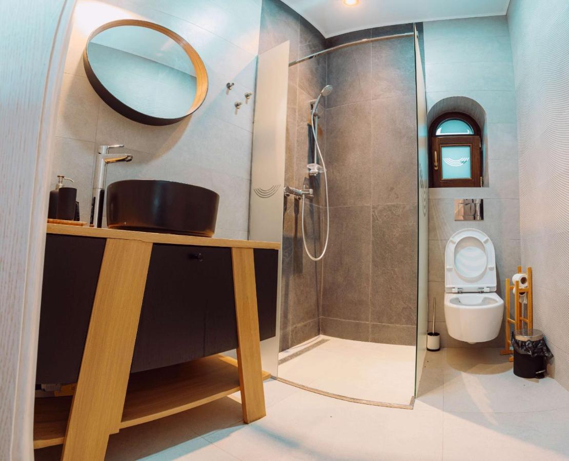 Conacul Olarilor Bed & Breakfast Baia de Fier Bagian luar foto